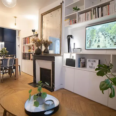 Beautiful Cocoon - Near Sacre-coeur Parigi